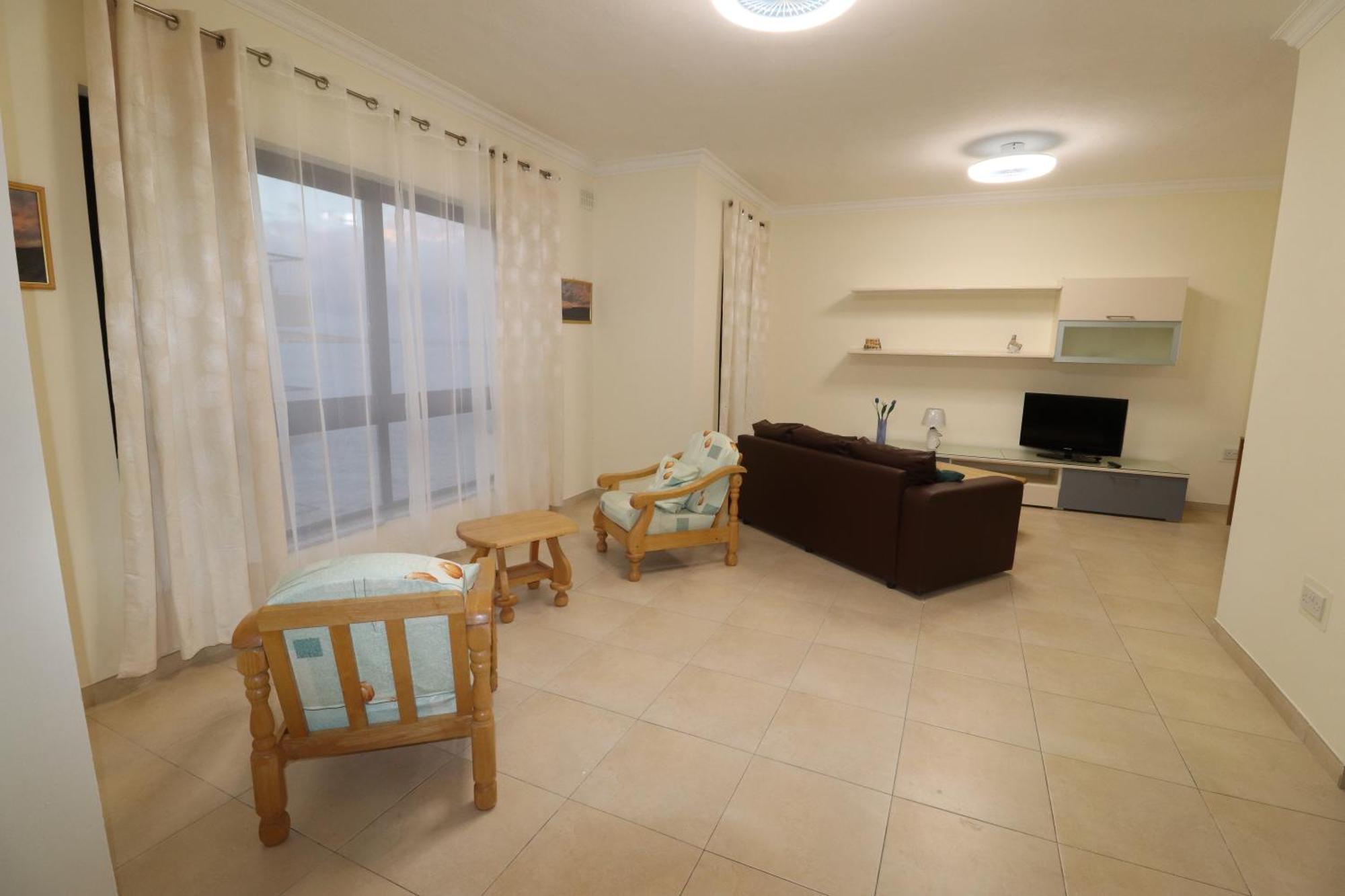 The Sea Just Across The Road - Flat 3 Apartment เซนต์พอลส์เบย์ ภายนอก รูปภาพ
